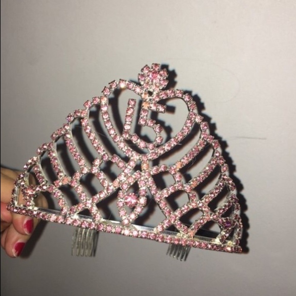 Quinceñera crown
